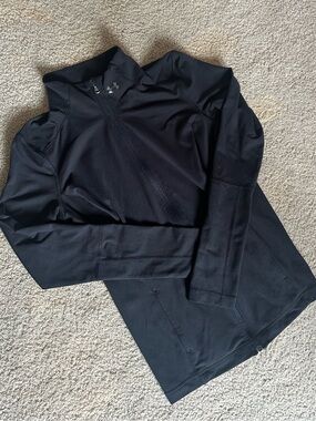 Under Armour women’s Black Full-Zip Performance Jacket